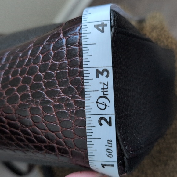 Brighton Women's Genuine Leather Shoulder Bag - Picture 15 of 15